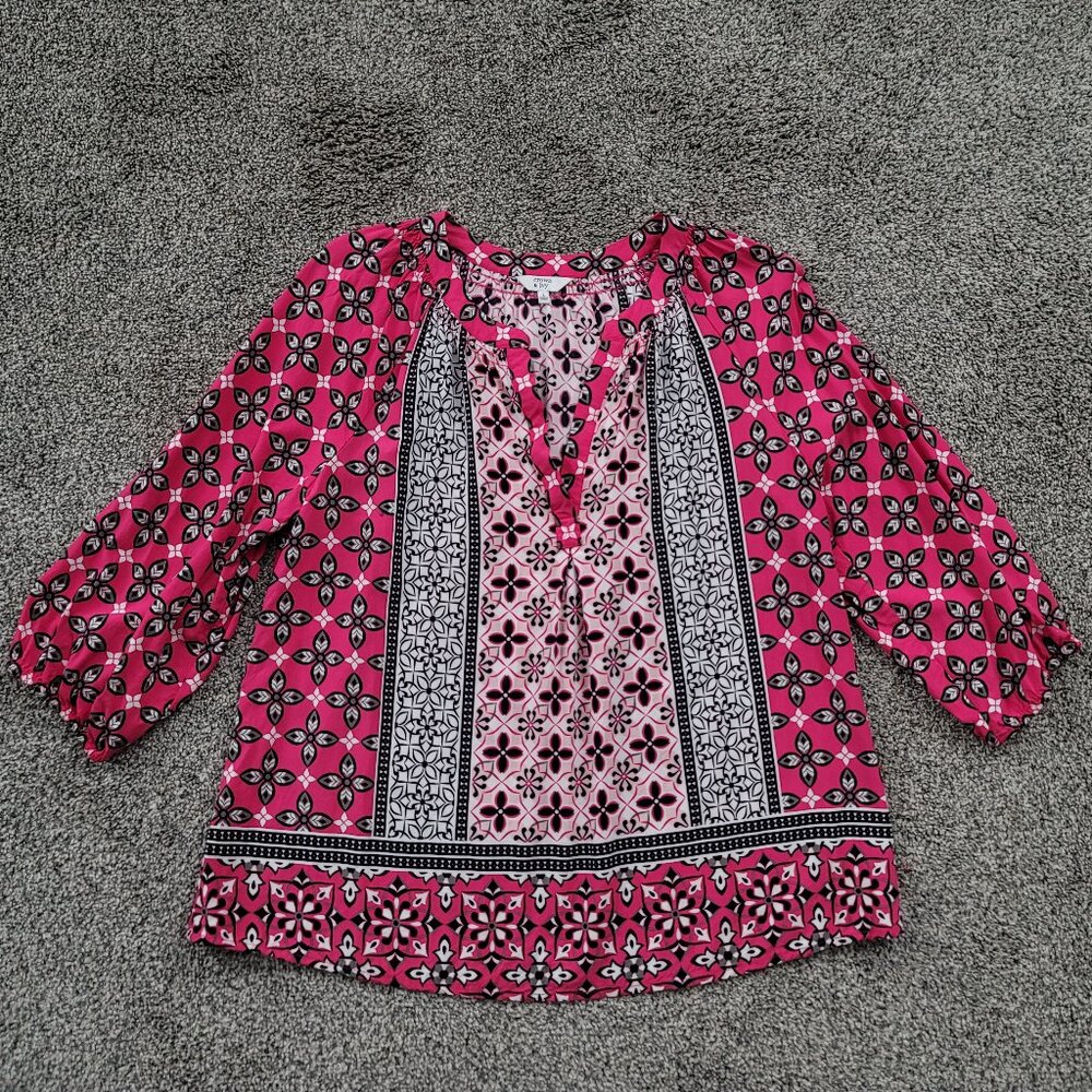 Crown And Ivy Pink & White  Large V Neck Tunic  Boho Blouse Top